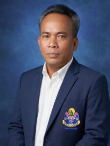 นายสมชาย นามโคตร