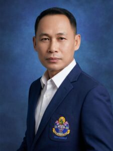 นายต่อสกุล สกุลสิริชาติ